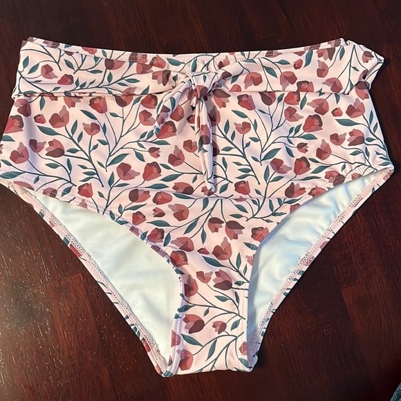 NWT Honeysuckle bikini - Picture 6 of 11